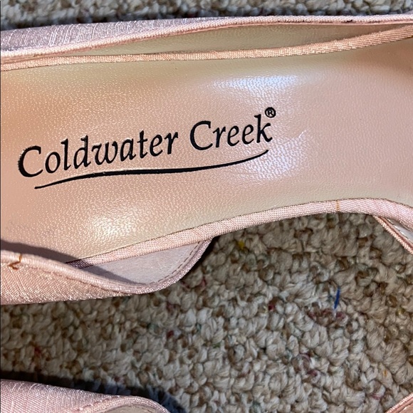 Cold water creek pump heels size 8 NWT peep toe. - Picture 5 of 5